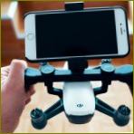 išmanusis telefonas ant drono