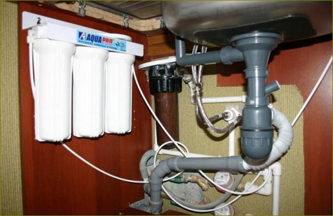 Filtro prijungimas prie čiaupo ir vandentiekio