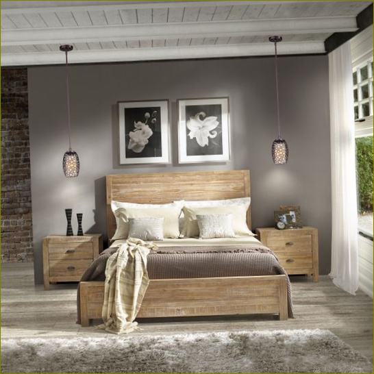 #7.1 Miegamasis gali būti toks. Medinė lova, daug erdvės, mažai daiktų, pastelinės spalvos
