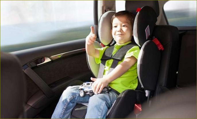 Vaikas automobilyje: patarimai, kaip pasirinkti automobilinę kėdutę