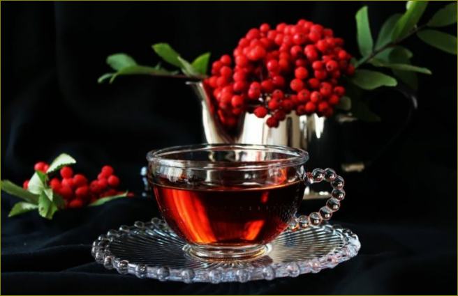 Aviečių arbata ne tik padeda numesti svorio, bet ir praturtina organizmą vitaminais