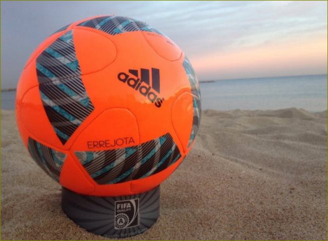 Paplūdimio futbolo kamuolys