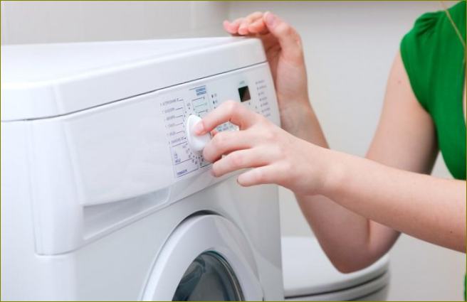 Skalbkite skalbimo mašinoje