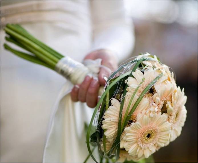 Vestuvių puokštė gerbera - puikus priedas prie nuotakos įvaizdį
